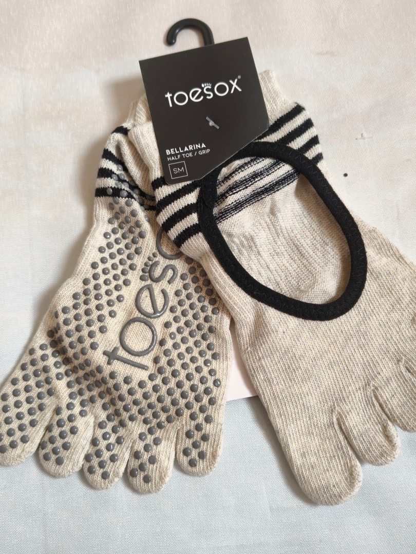 Toesox Yoga Five-Toe Socks Men - Medias Para Pilates Y Yoga ulasan dan harga